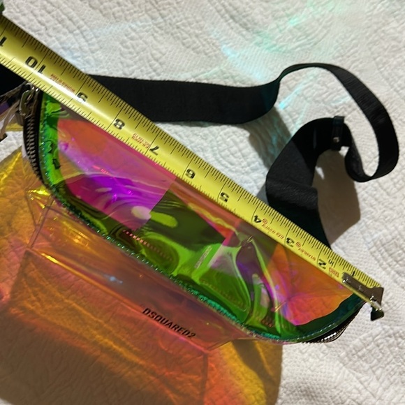 DSquared2 transparent Iridescent belt Bag. NWT - Picture 16 of 17